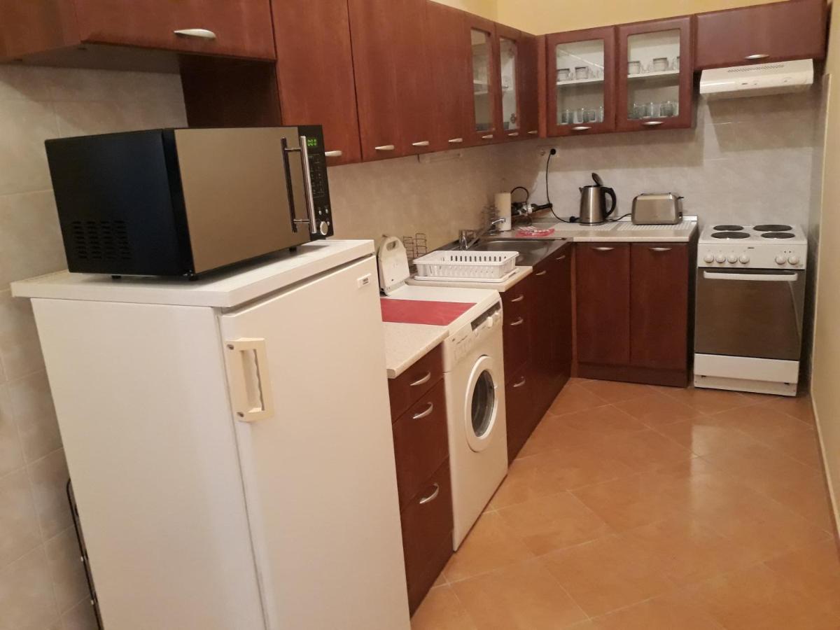 Piac Utcai Apartman Debrecen Exterior foto